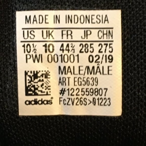 NEW Adidas 90's Valasion Running Shoes Men's 10.5 - Picture 15 of 15